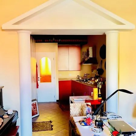 아파트 Poet's House *